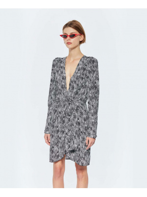 942_152rinablackrobe2